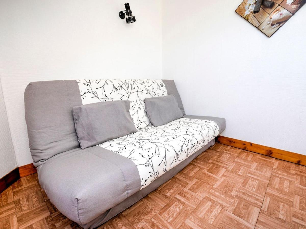 Magnificent Flat With Garden In Saint R My Apartamento Clécy Exterior foto